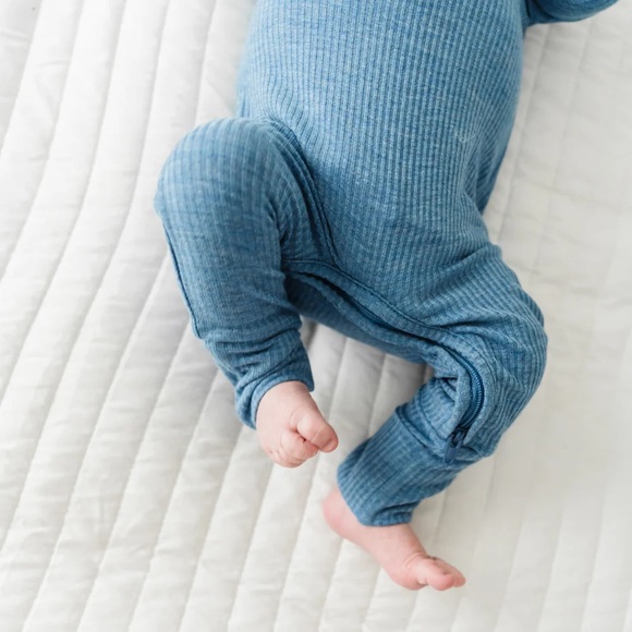 Little Sleepies Heather Blue Ribbed Crescent Zippy 3-6 month - Picture 2 of 3